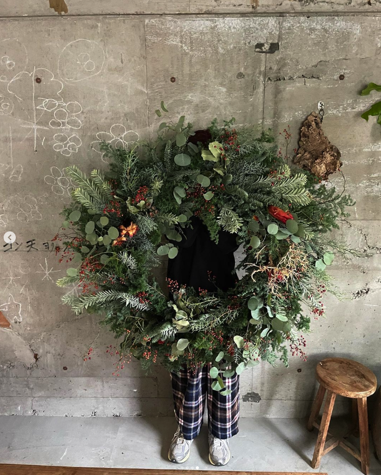 What a big wreath！ — Trump Flowers